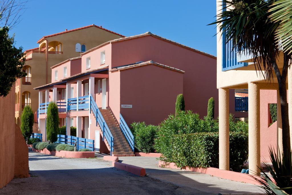 Ibis Styles Perpignan Canet En Roussillon Экстерьер фото